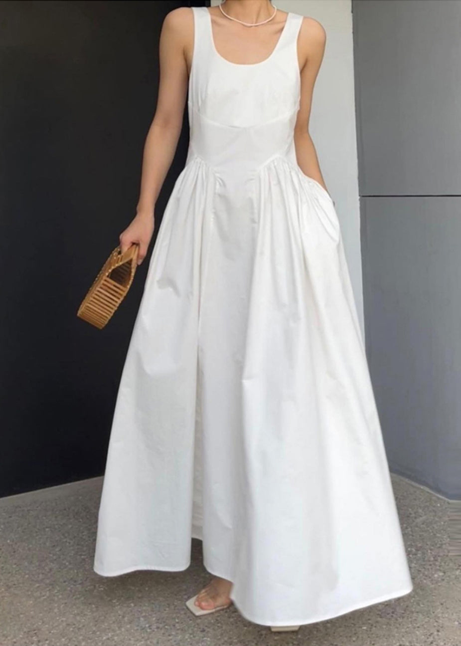 Robe d'été élégante en coton à ourlet extra large et dos nu blanc - Street-Wave