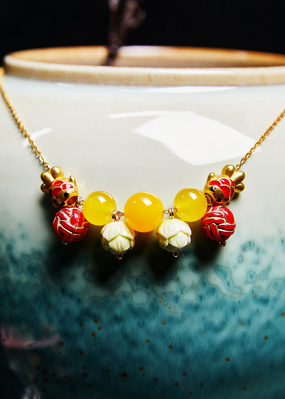 Collier pendentif en cire d'abeille de poisson mignon de perle de lotus unique - Street-Wave