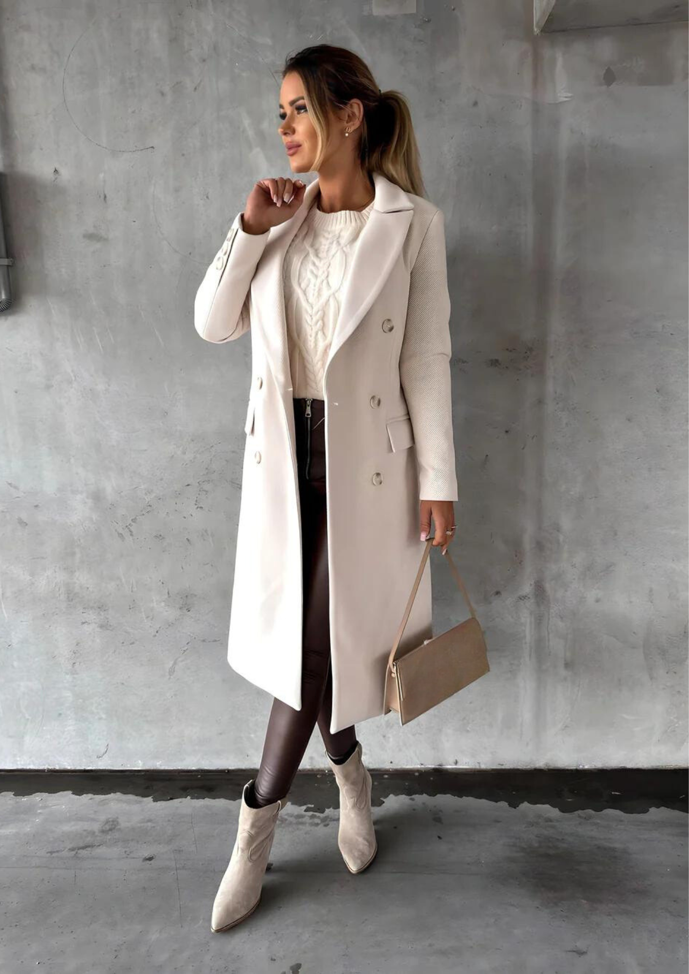 Street-Wave Tailored Wool Coat For Women Longline Fit With Double Button Rows Luxurious