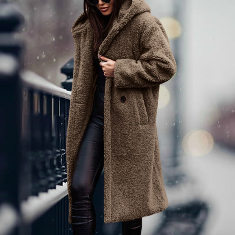 Street-Wave Faux Fur Hooded Jacket For Women Cozy Warmth With Front Zip And Practical Pockets