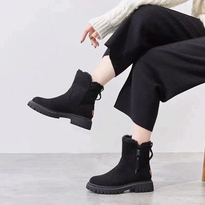 Street-Wave Wool-Lined Zip Boots For Women Cozy Warmth Durable Comfort And Easy Closure
