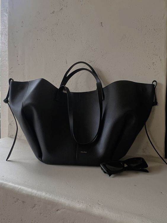 Street-Wave Caroline Leather Tote For Professionals Oversized Cinch Sides
