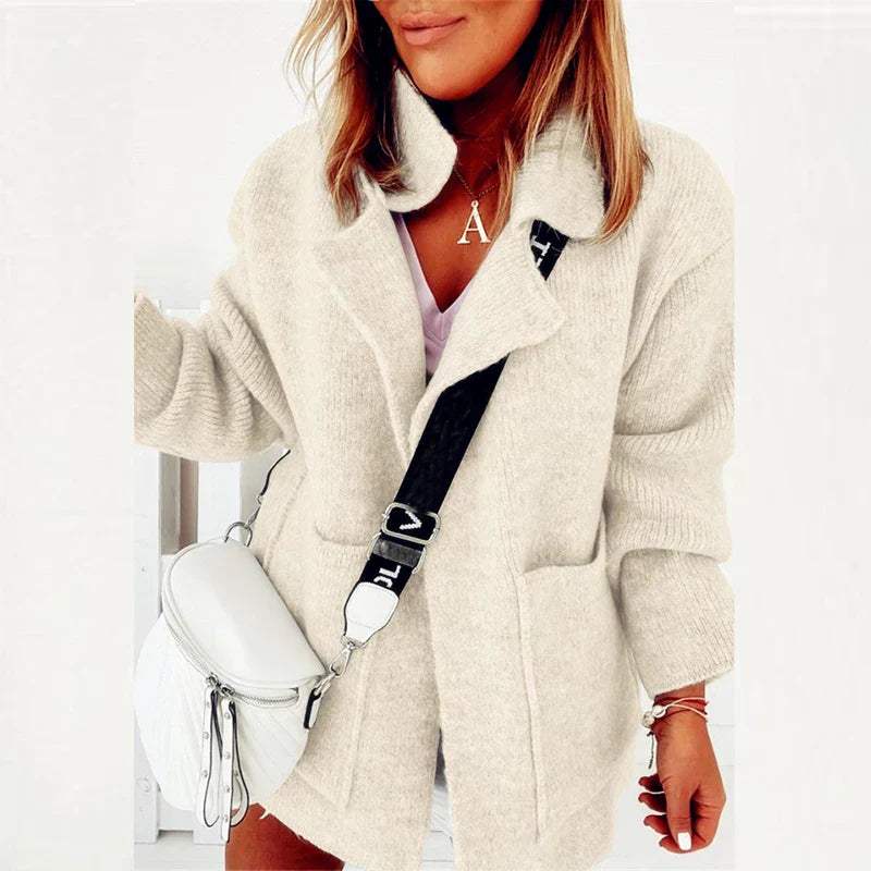 Street-Wave Women's Coat With Shawl Collar Cozy Warmth For Cold Weather Street Style