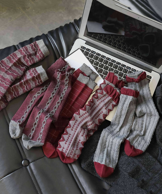 Chaussettes mi-mollet jacquard automne-hiver pour femmes - Street-Wave