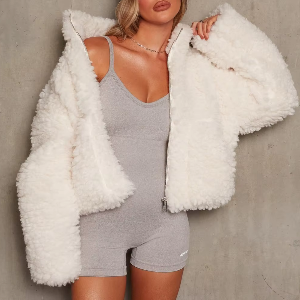 Street-wave Livia Jacket Cozy Warm Plush Shearling Style Womens Coat For Cold Days