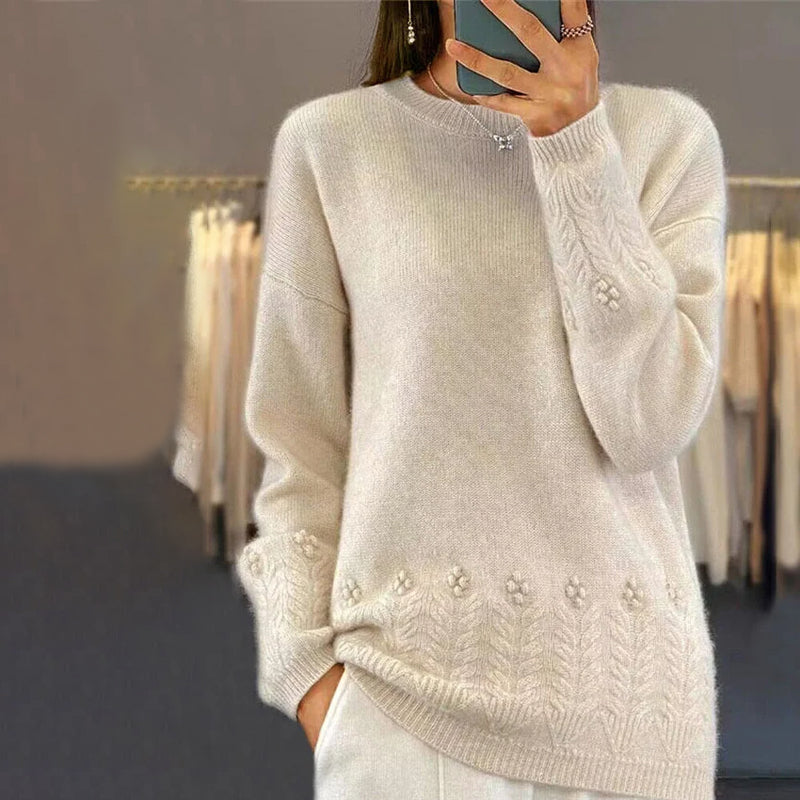 Street-Wave Knit Sweater With Elegant Pattern Details Soft Wool For Women Timeless Comfort