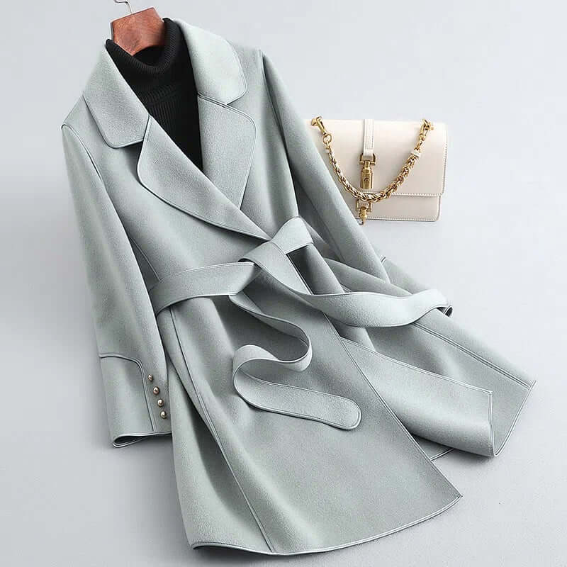Street-Wave Long Winter Wool Coat For Women With Luxurious Warmth And Tailored Fit