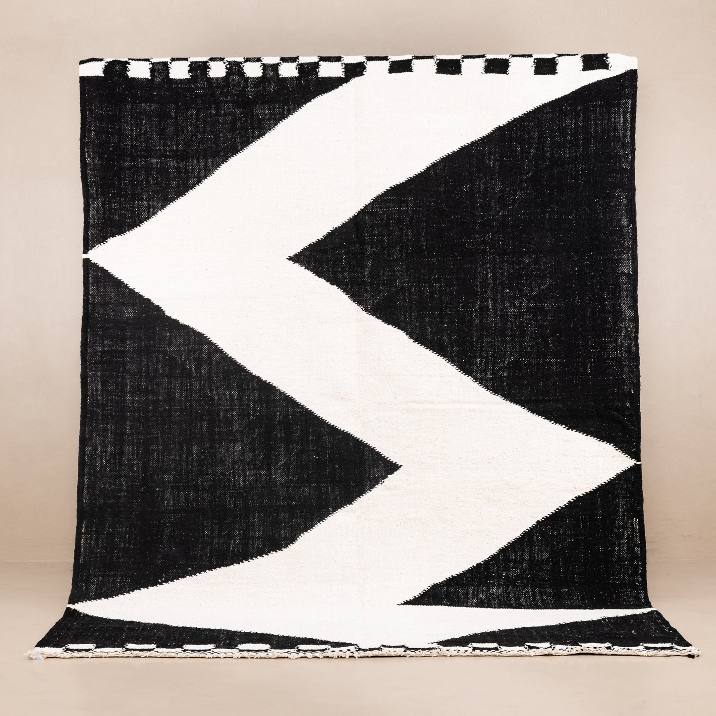Alya - Flatweave Moroccan rug - Street-Wave