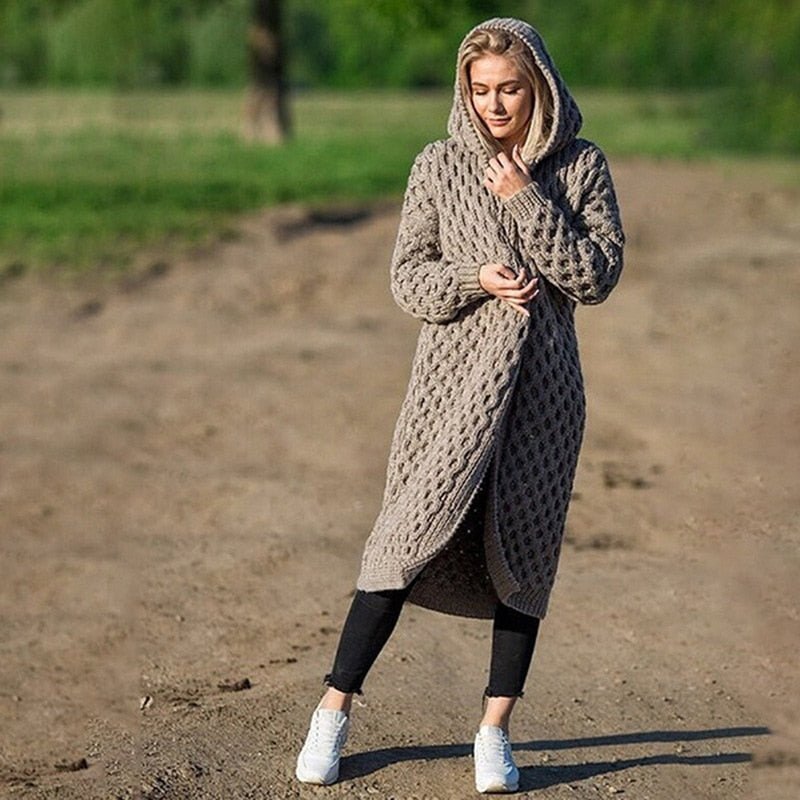 Streetwave Classic Elegant Winter Coat For Women With Cozy Cable Knit Design That Flatters Every Figure