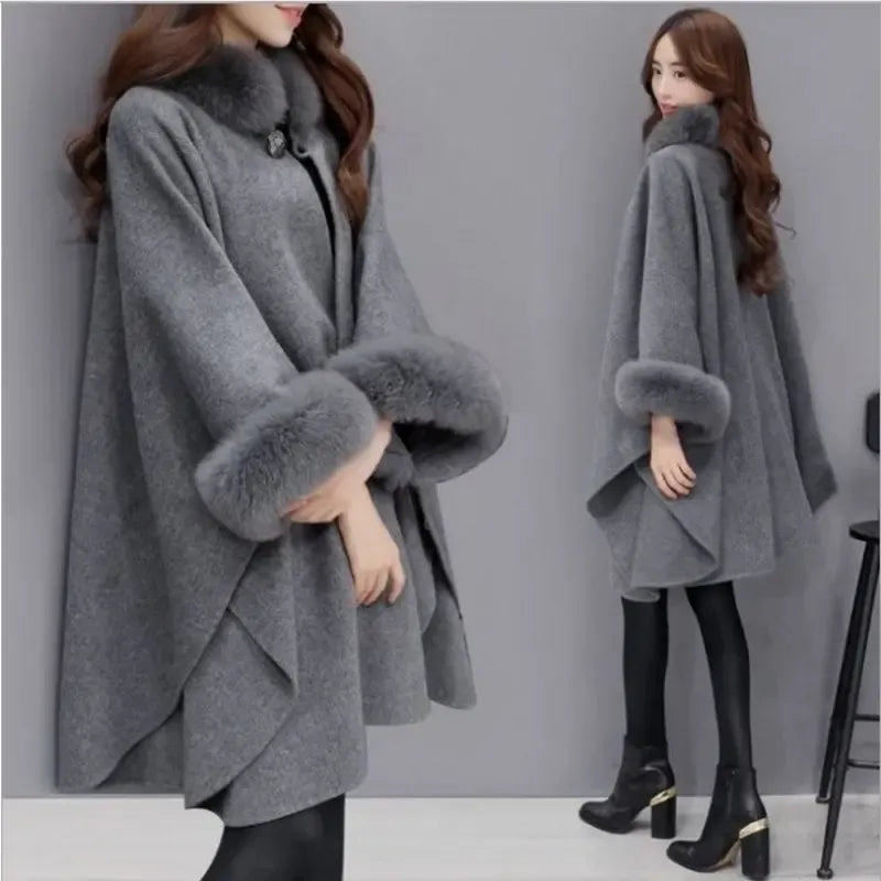 Street-wave Women Winter Coat With Luxurious Fur Trim For Elegant Minimalist Style And Warmth