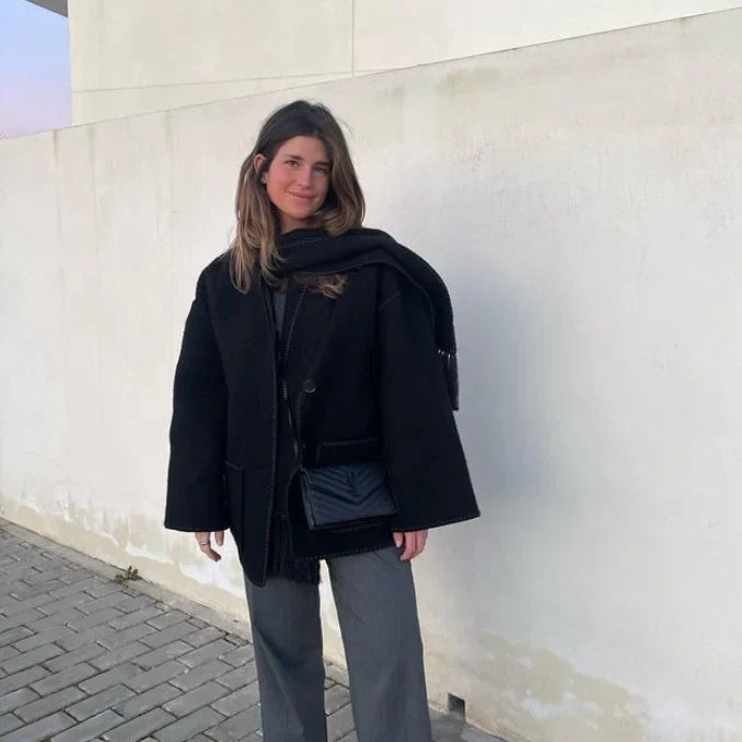 Street-wave Hepburn Style Wool Coat With Teddy Fabric Cozy Warmth For Women Everyday Luxury