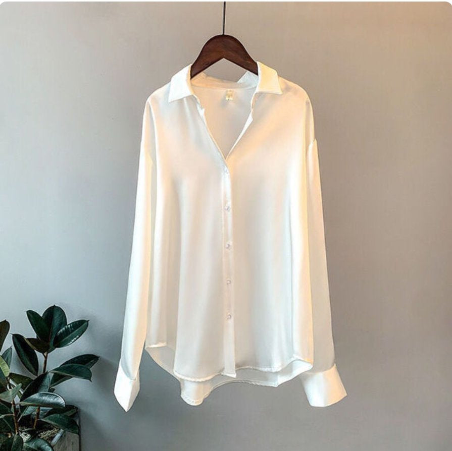 Street-Wave Satin Oversized Blouse With Button Closure For Plus Size Women - Elegant Relaxed Fit Top