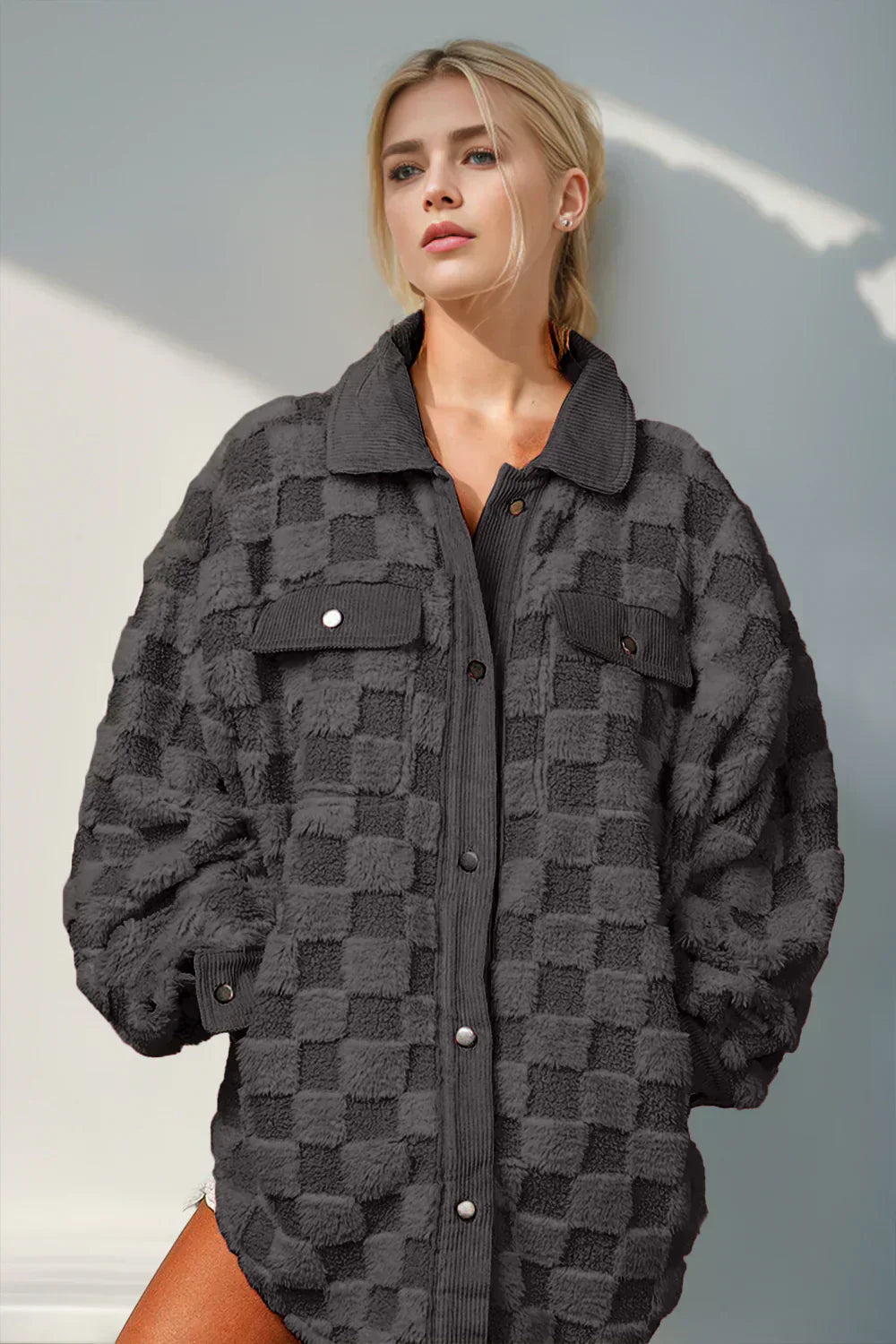 Street-Wave Cozy Checkered Coat With Button Closure For Plus Size Women Soft And Versatile