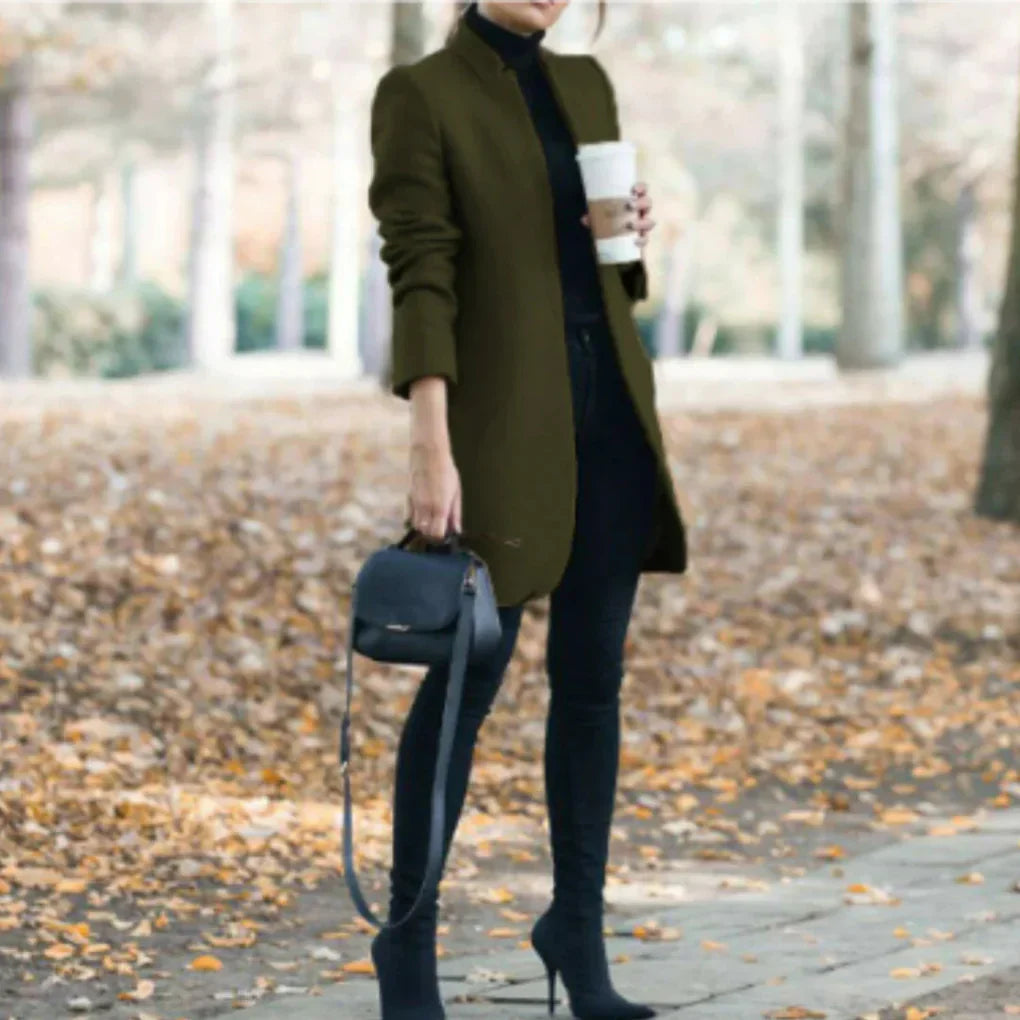 Street-Wave Stand Collar Winter Coat For Women With Structured Silhouette And Warmth