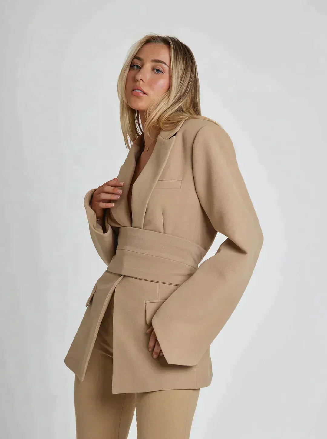 Street-wave Tailored Blazer For Women Formal Versatile