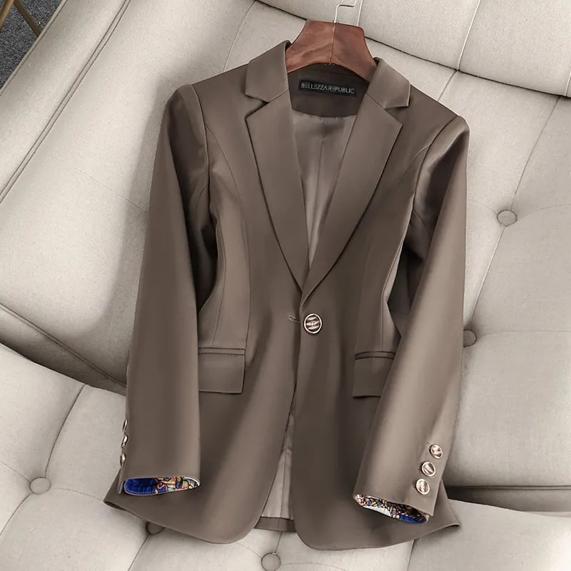 Street-Wave Transitional Coat For Women Elegant Lightweight Outerwear For Any Occasion