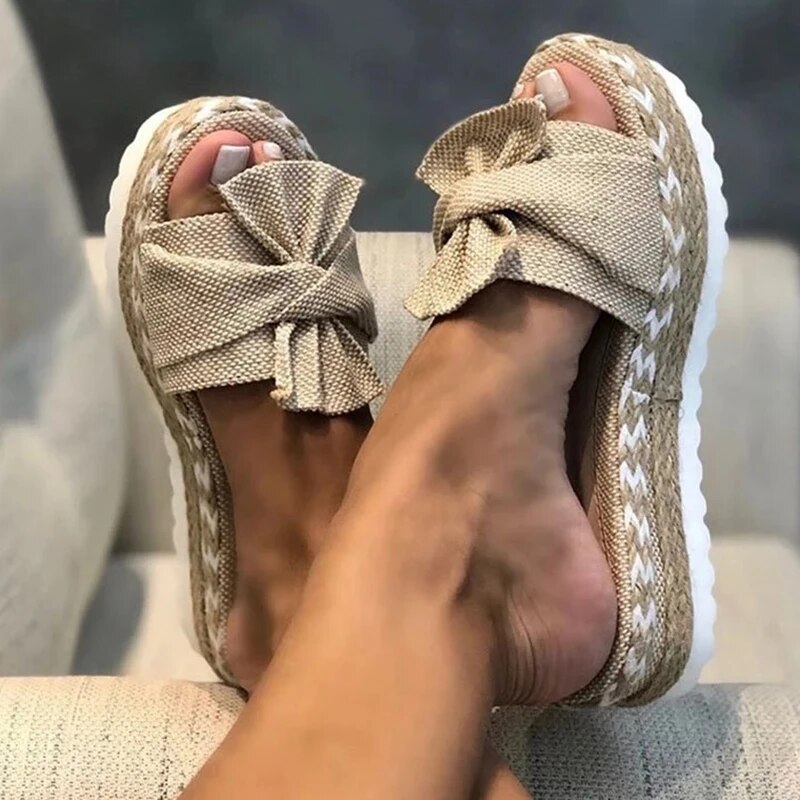 Street-wave Women's Everyday Sandals With Bow Accent Platform Cushioned Comfort For Daily Wear