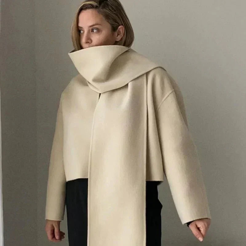 Street-Wave Vintage Wool Coat For Women Elegant Winter Cape With Cozy Warmth And Luxury