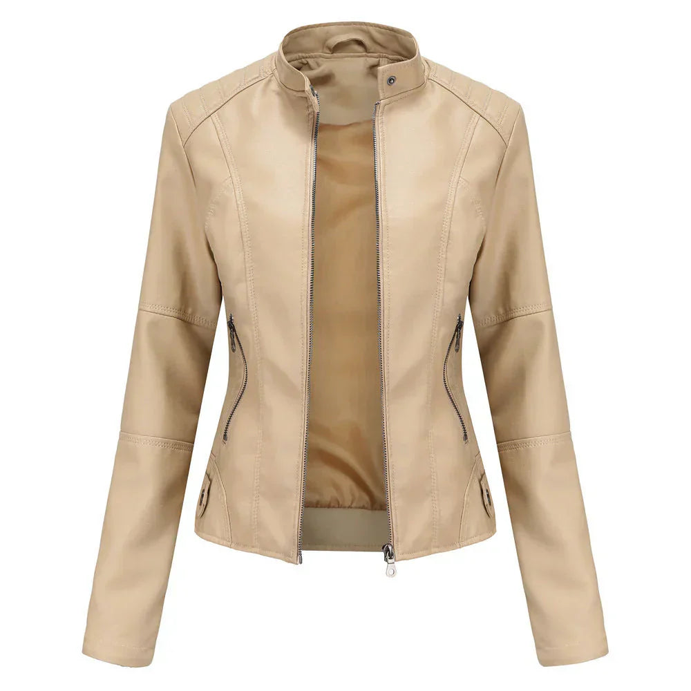 Street-wave Water-Repellent Jacket Mila for Urban Explorers Keeps You Dry and Stylish