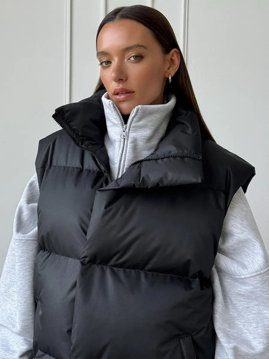 Street-wave Women's Puffer Vest In Neutral Colors With High Collar For Cozy All-Day Comfort