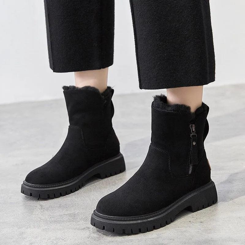 Women's Casual Boots with Supportive Design and Versatile Style