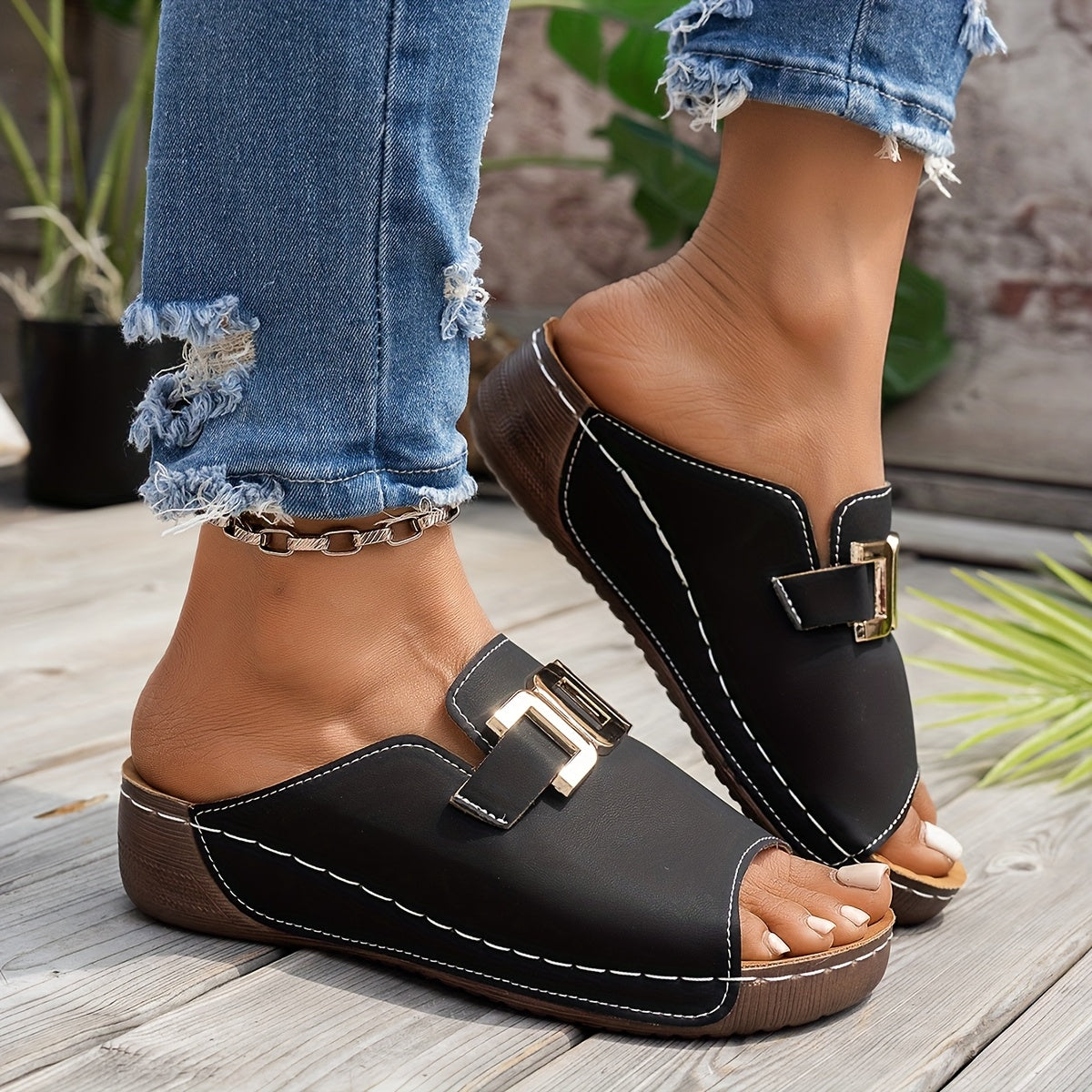 Women's Casual Sandals with Adjustable Straps and Comfortable Sole