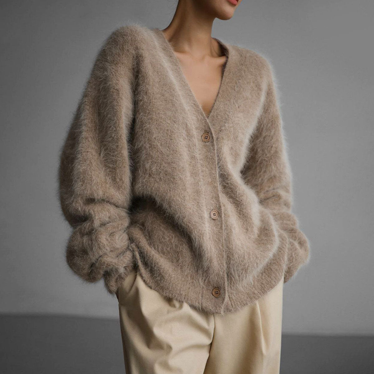 Street-Wave Womens Cozy Loose-Fit Cardigan With Elegant Silhouette And Soft Fluffy Knit
