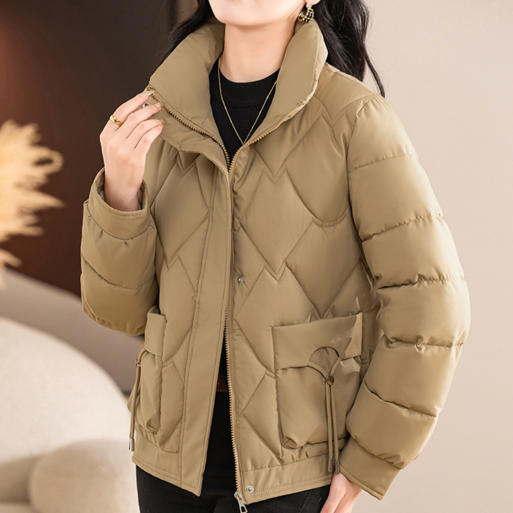 Street-Wave Luxurious Womens Quilted Winter Jacket With Premium Insulation And Timeless Style