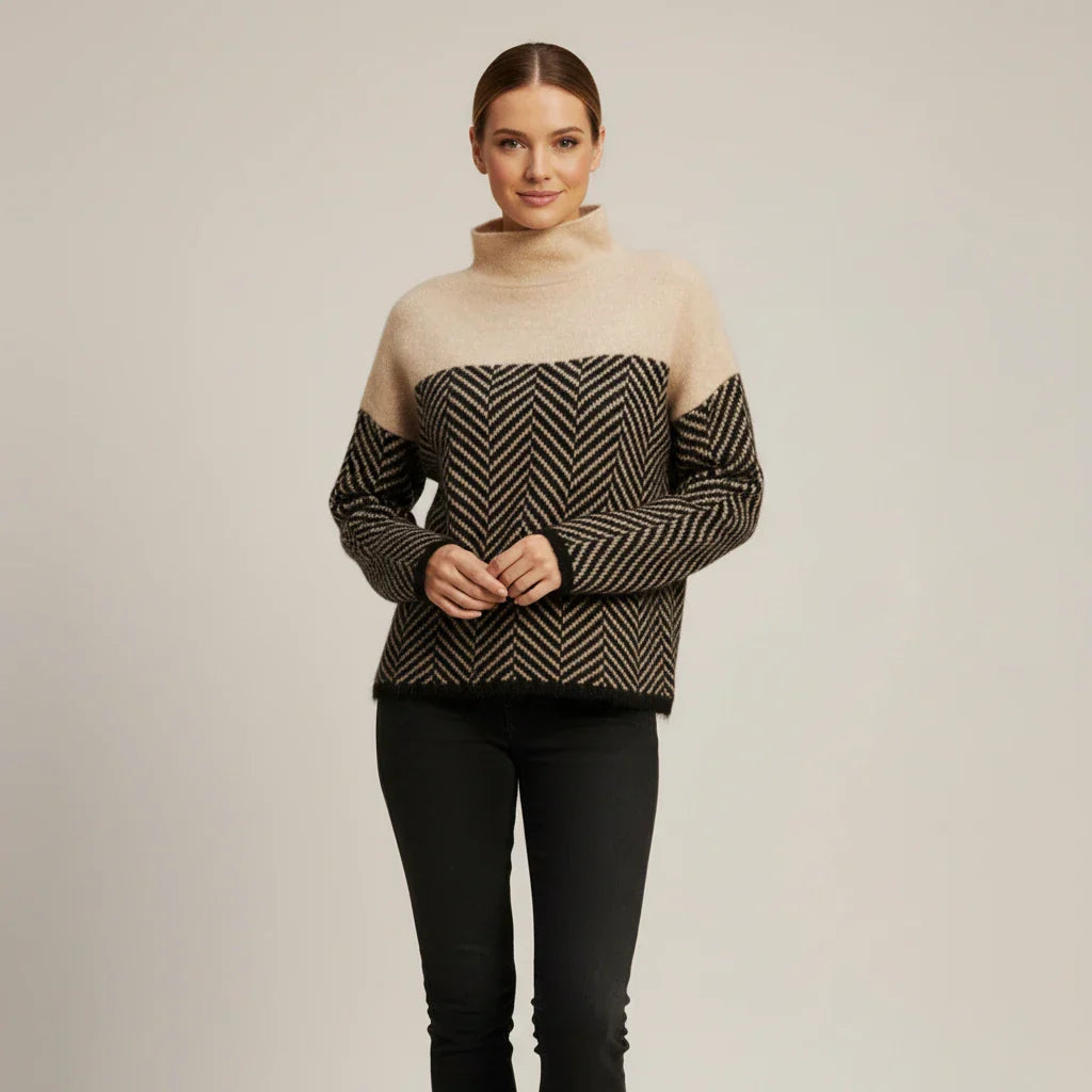 Street Wave Women's Oversized Turtleneck Color Block Sweater With Chevron Pattern
