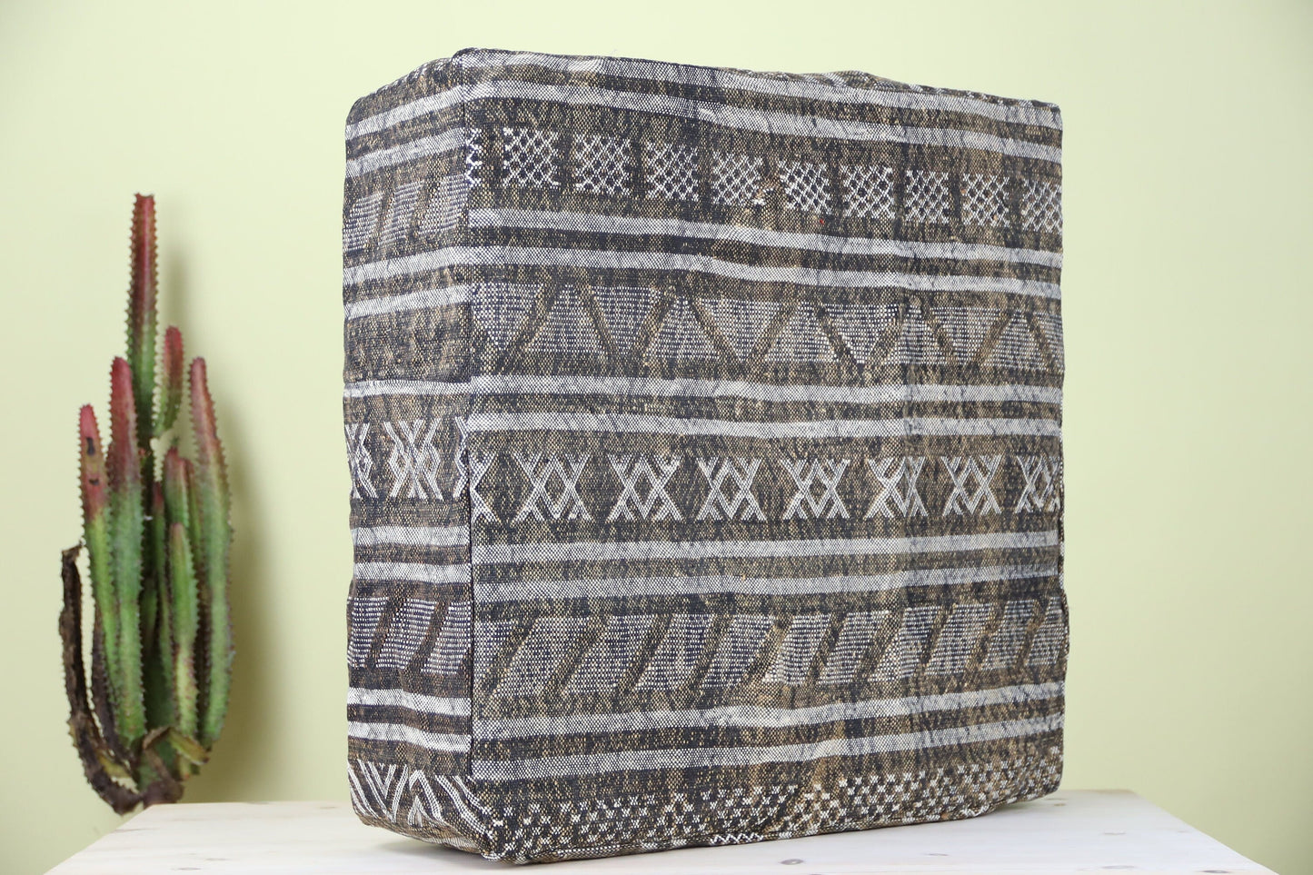 Mamma Moroccan Pouf - Street-Wave