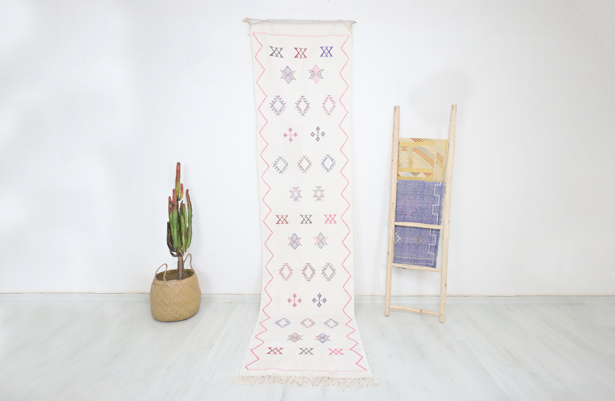 Ghilas Cactus Silk Rug 2'2" X 9'1" - Street-Wave