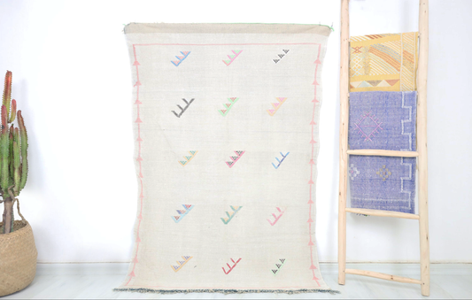 Rabha Cactus Silk Rug 3'2" X 4'9" - Street-Wave