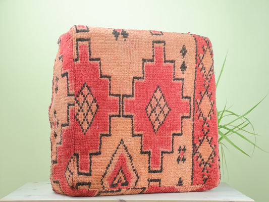 Valyrion Moroccan pouf - Street-Wave
