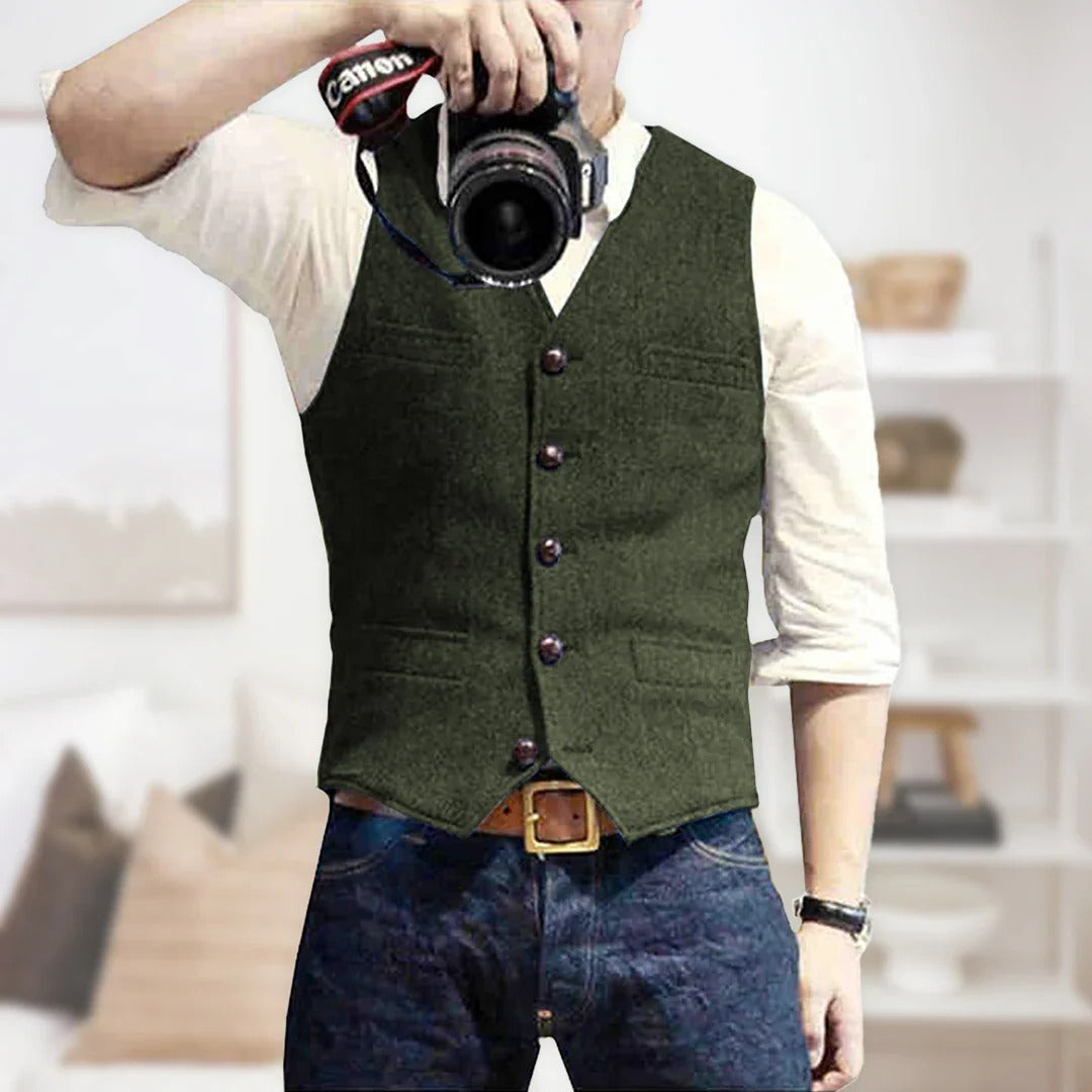 Men's Sleeveless Vintage Denim Vest with Button Front Placket for Modern Layering