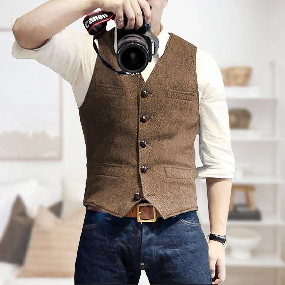 Men's Sleeveless Vintage Denim Vest with Button Front Placket for Modern Layering