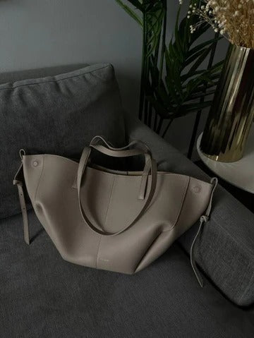Street-Wave Vintage Tote Bag For Women - Elegant And Spacious All Day Carryall For Any Occasion