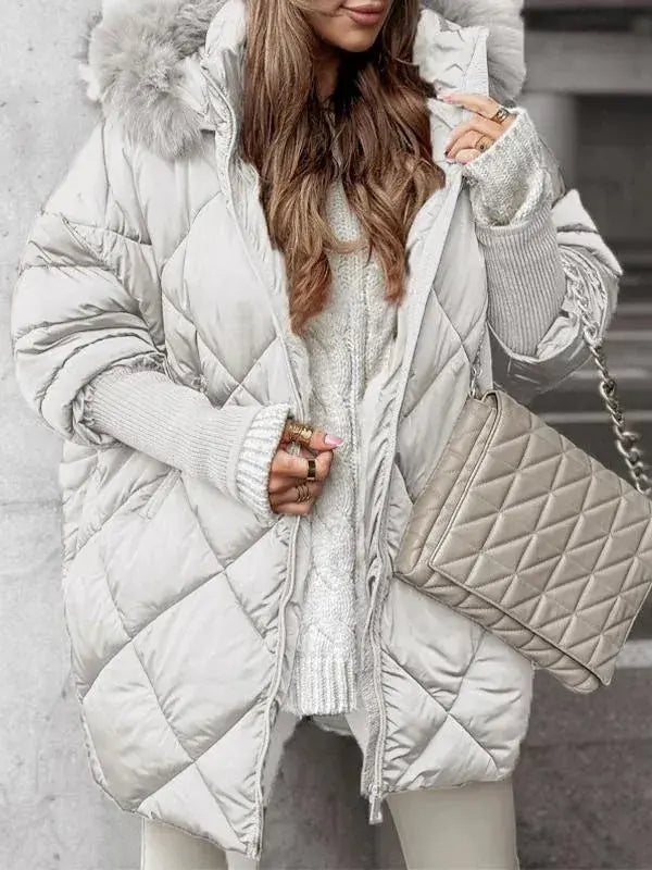 Street-Wave Warm Puffer Jacket for Women, Cozy Yet Chic Winter Coat With Plush Fur Hood