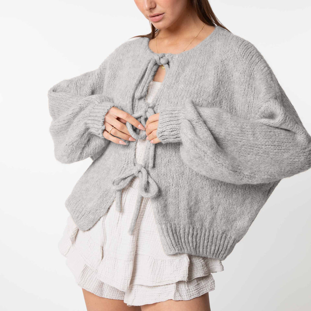 Street-Wave Women’s Knit Cardigan For Everyday Comfort And Casual Style For Work And Weekend