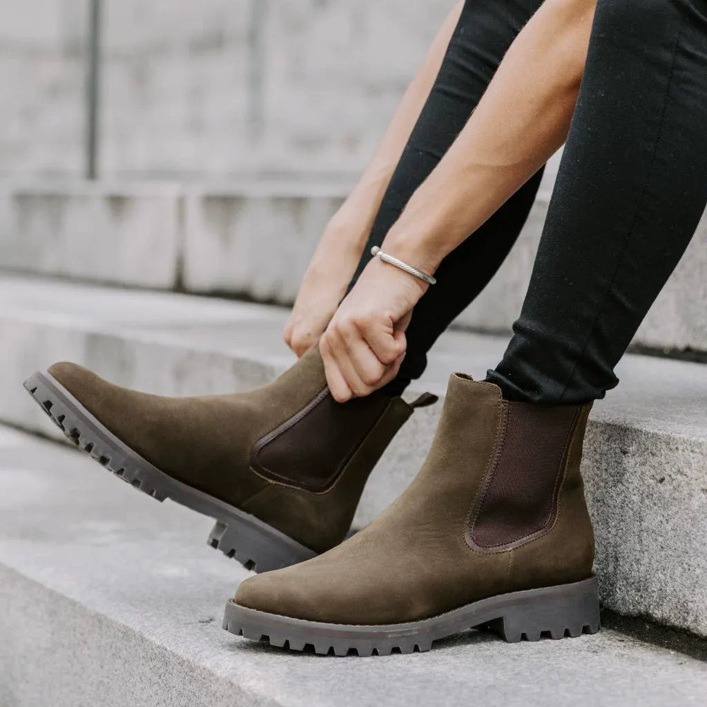 Women's Ankle Boots with Chunky Lug Sole and Sturdy Design