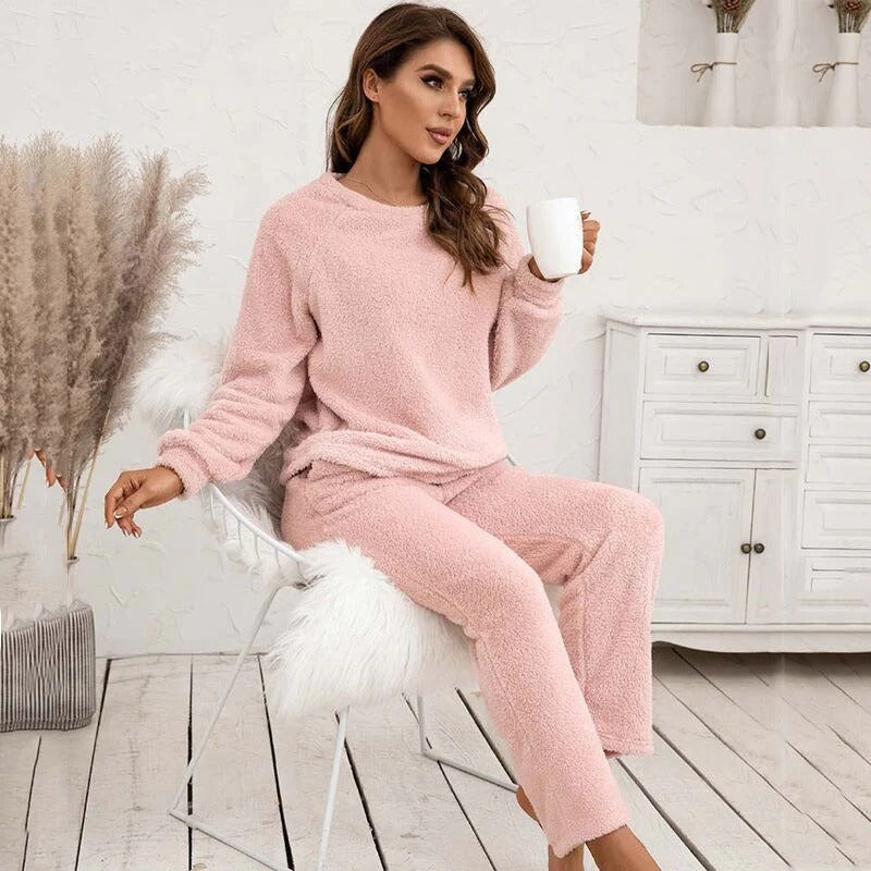 Street Wave Women Loungewear Set Two Piece Soft Fleece Cozy Relaxed Fit