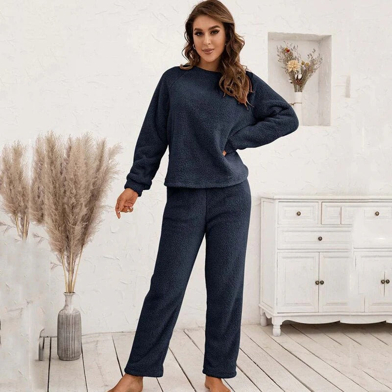 Street Wave Women Loungewear Set Two Piece Soft Fleece Cozy Relaxed Fit