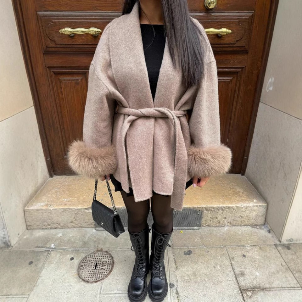 Street-Wave Women's Wool Coat With Wide Kimono Sleeves And Teddy Fur Cuffs For Chic Modern Women