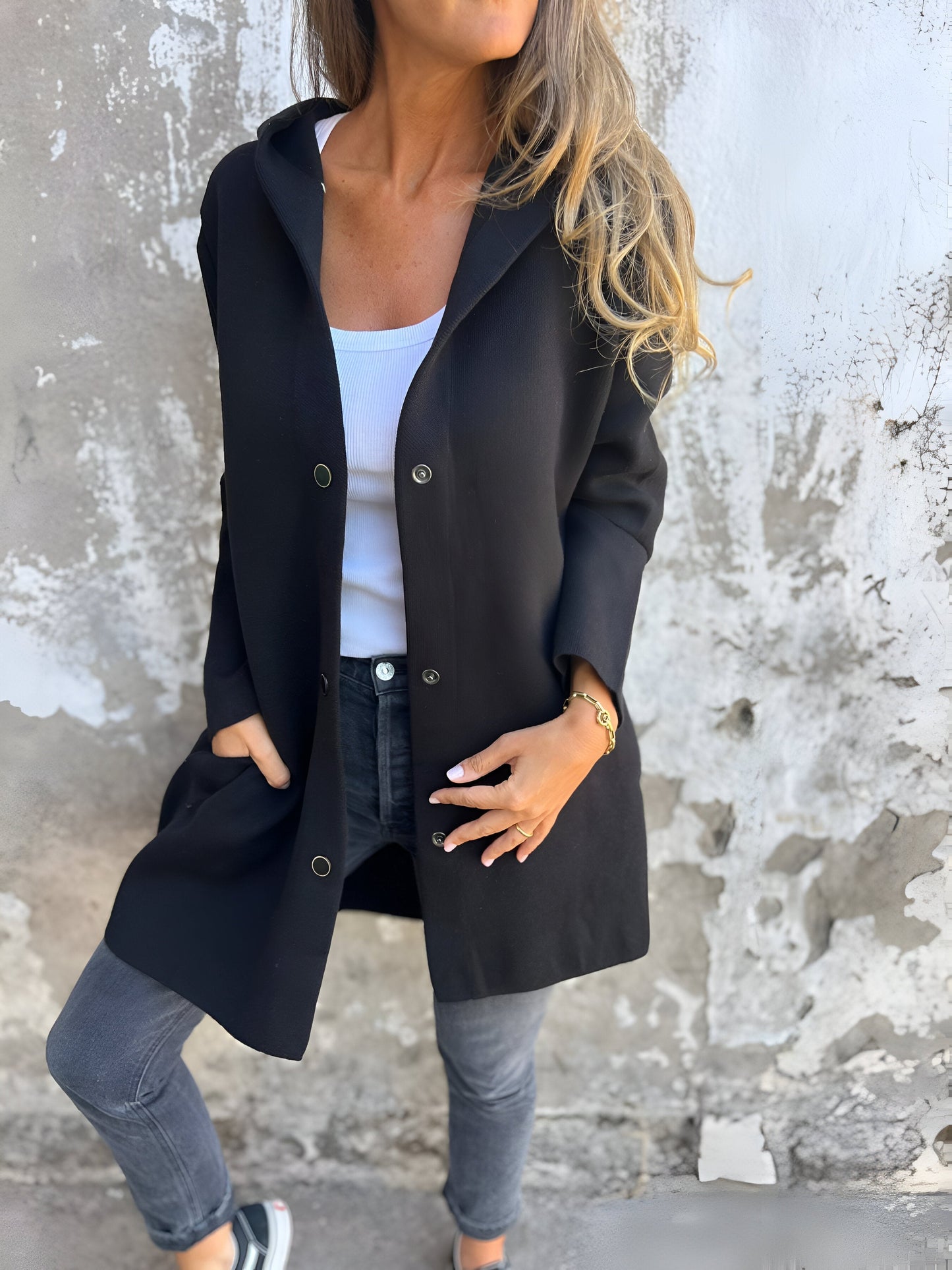 Street-Wave Valma Hooded Jacket for Women Cozy Warmth Casual Chic Outerwear for All Seasons
