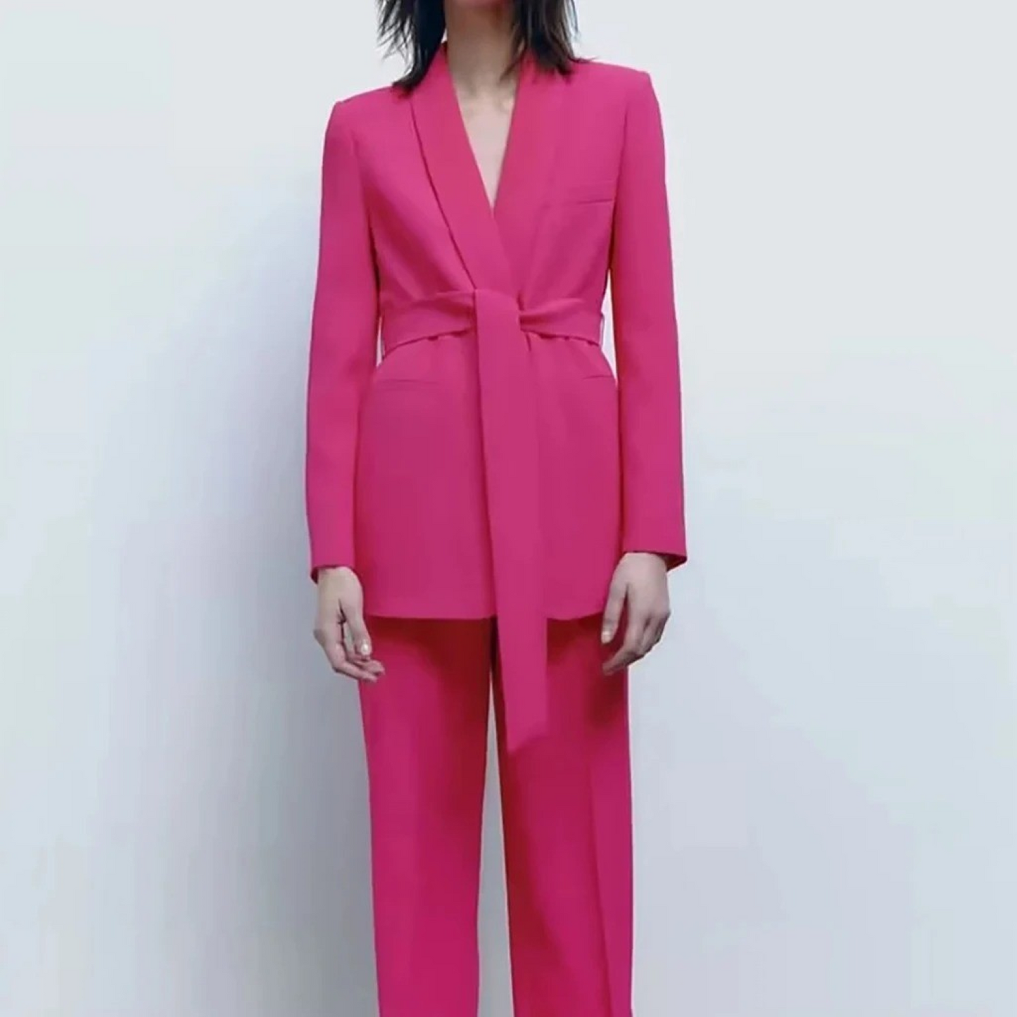 Street-Wave Red Blazer And Pants Set For Women, Elegant Premium City Suit With Belt Tie