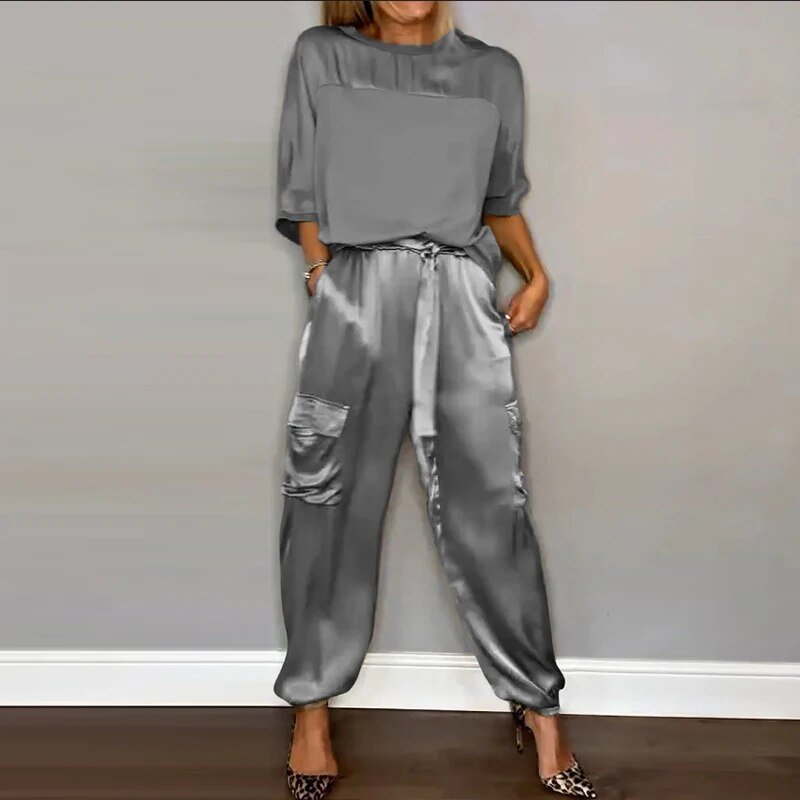 Women's Relaxed Clothing Set with Lightweight Fabric and Versatile Style