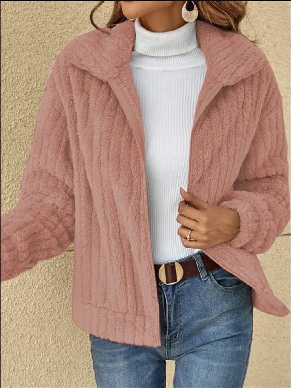 Street Wave Fleece Coat For Women Soft Plush Outerwear With Cozy Warmth And Durable Comfort