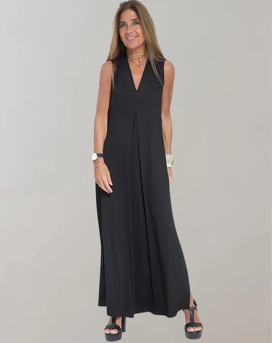 Slimming dress with V-neck