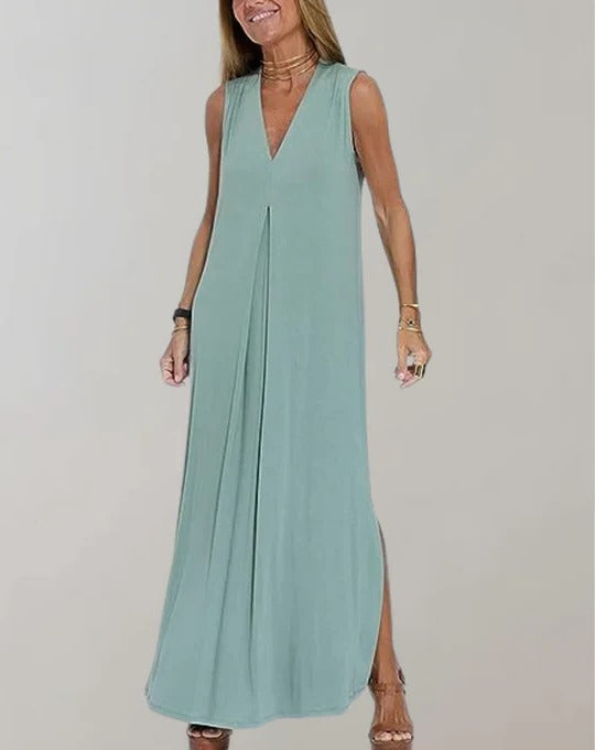Slimming dress with V-neck