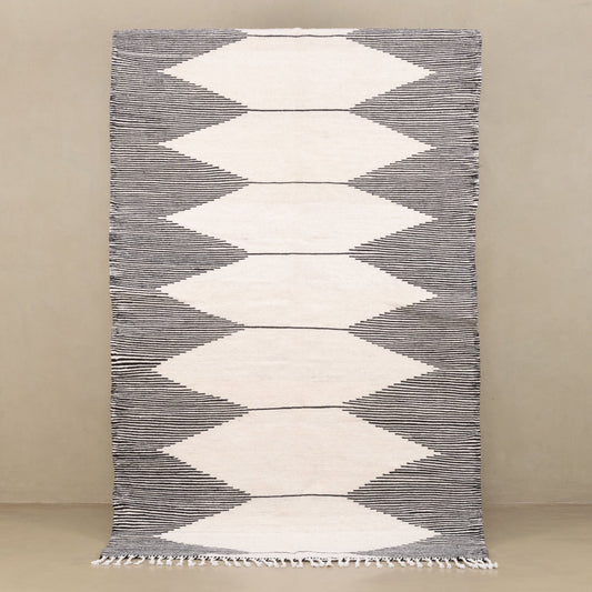 Sodassi - taznakht kilim rug - Street-Wave