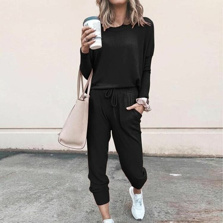 Women's Coordinated Set with Versatile Design and Comfortable Fit